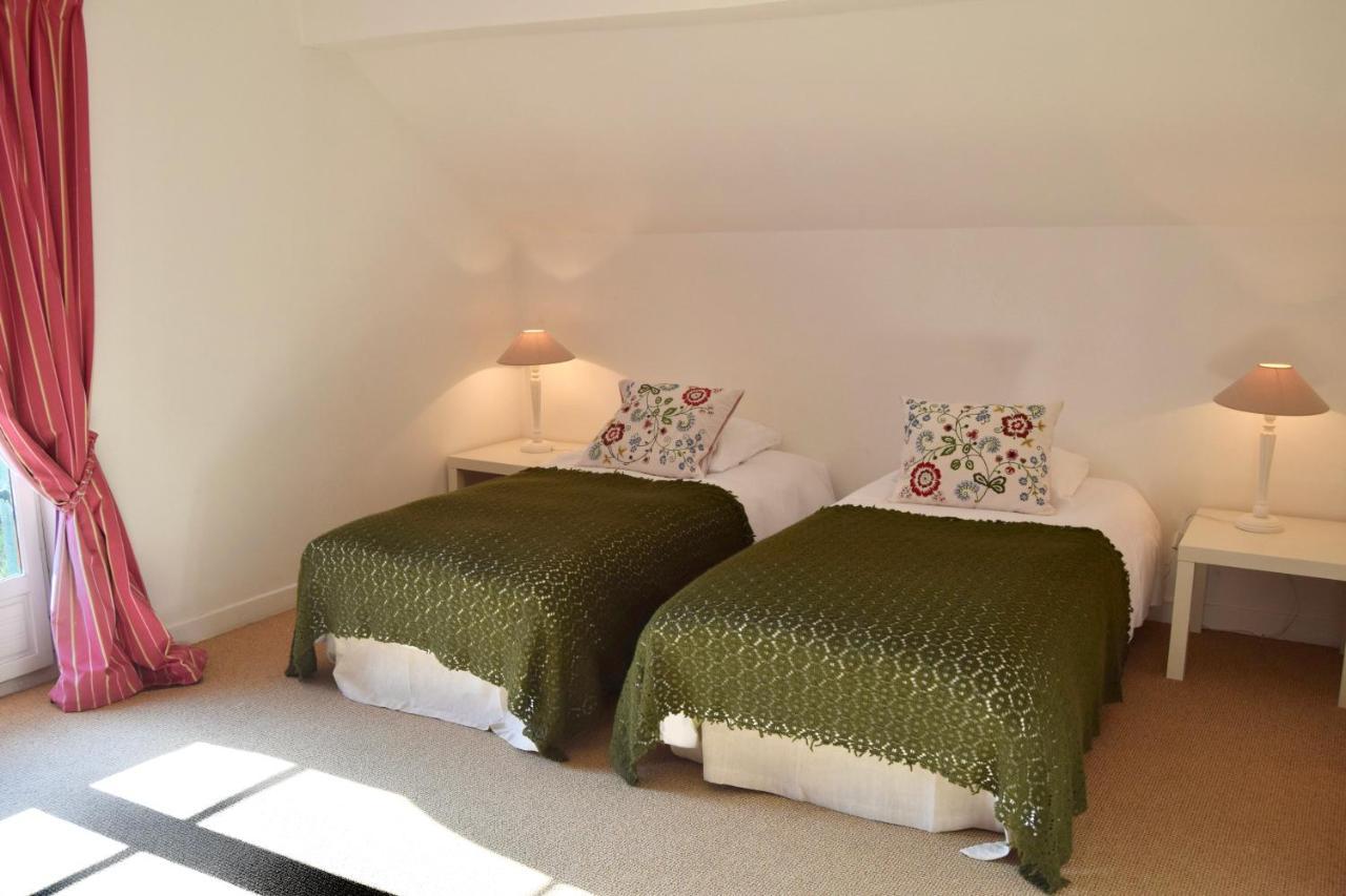 Cottages De Chateau De Vaux Yvre-l'Eveque ภายนอก รูปภาพ